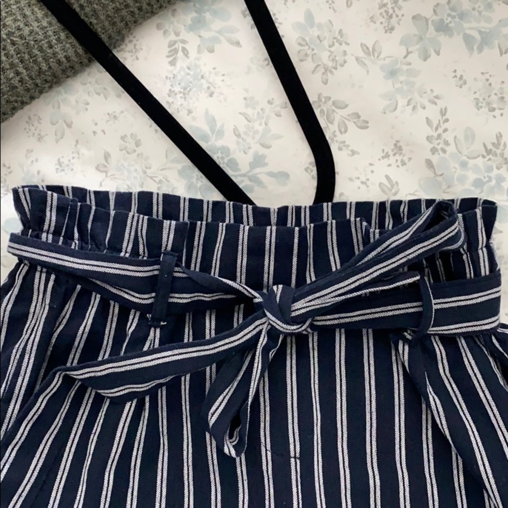 pants - Picture 2 of 2